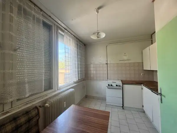 Eladó téglalakás, Kiskunfélegyháza 2 szoba 59 m² 37.9 M Ft